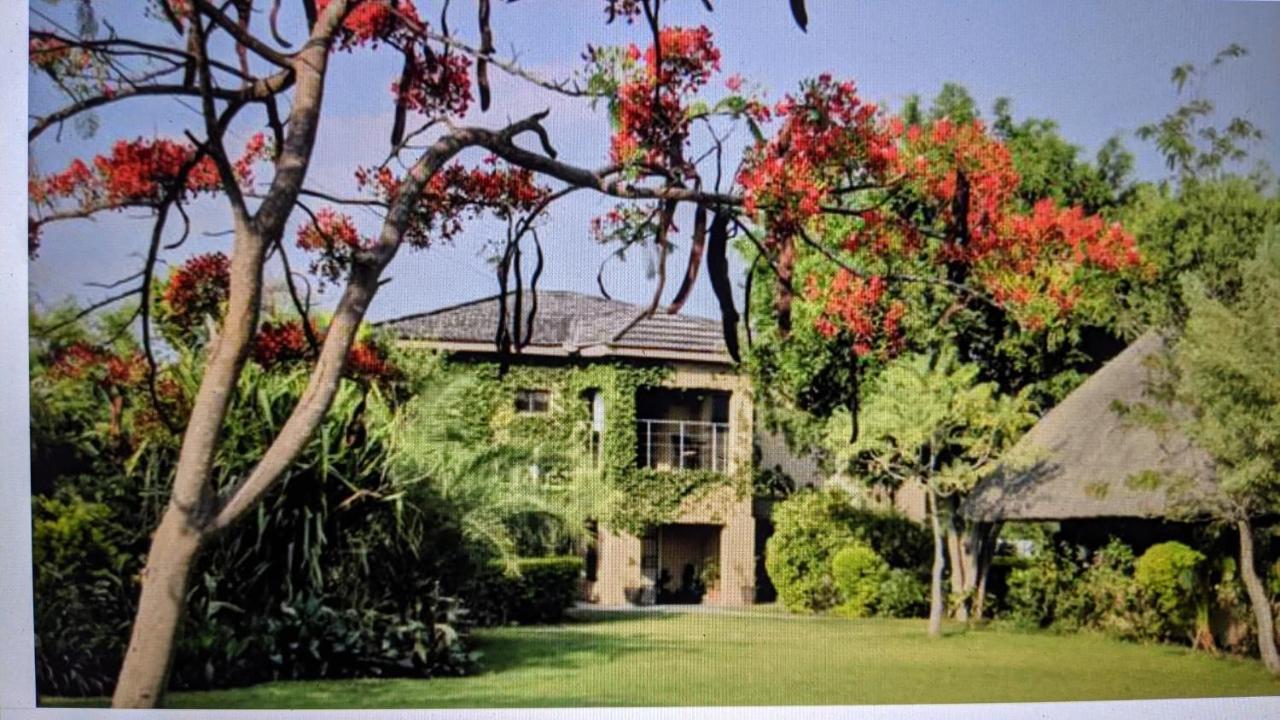 The Residence Villa Chobe Kasane Esterno foto